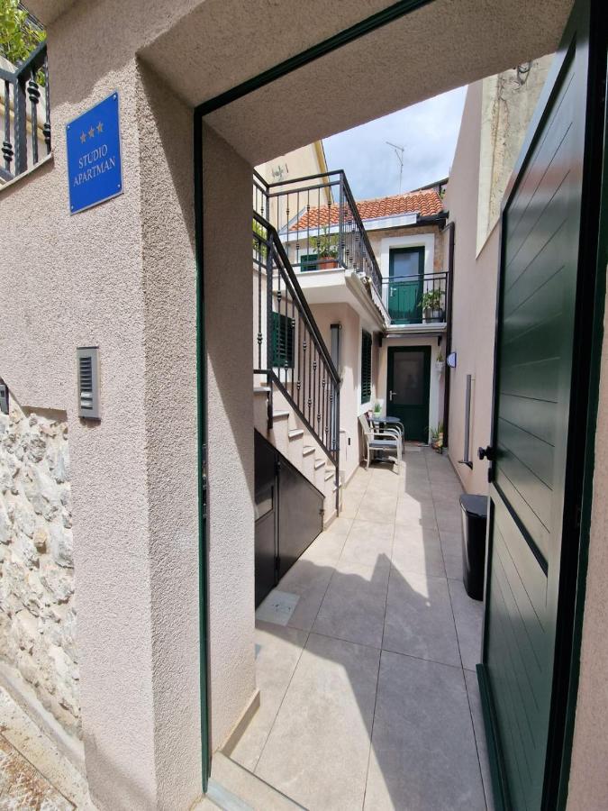 Little Oasis Apartamento Šibenik Exterior foto